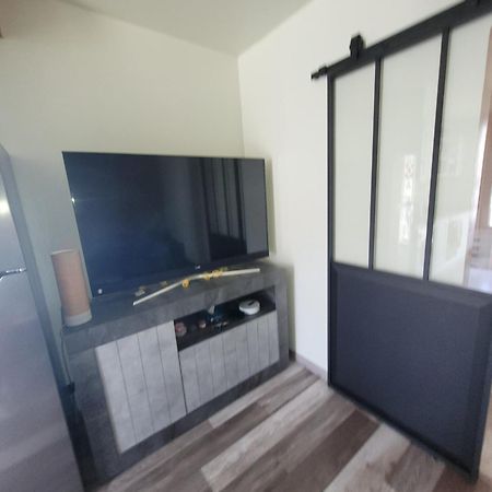 Appartement Bord De Mer ノートル・ダム・ド・モン エクステリア 写真